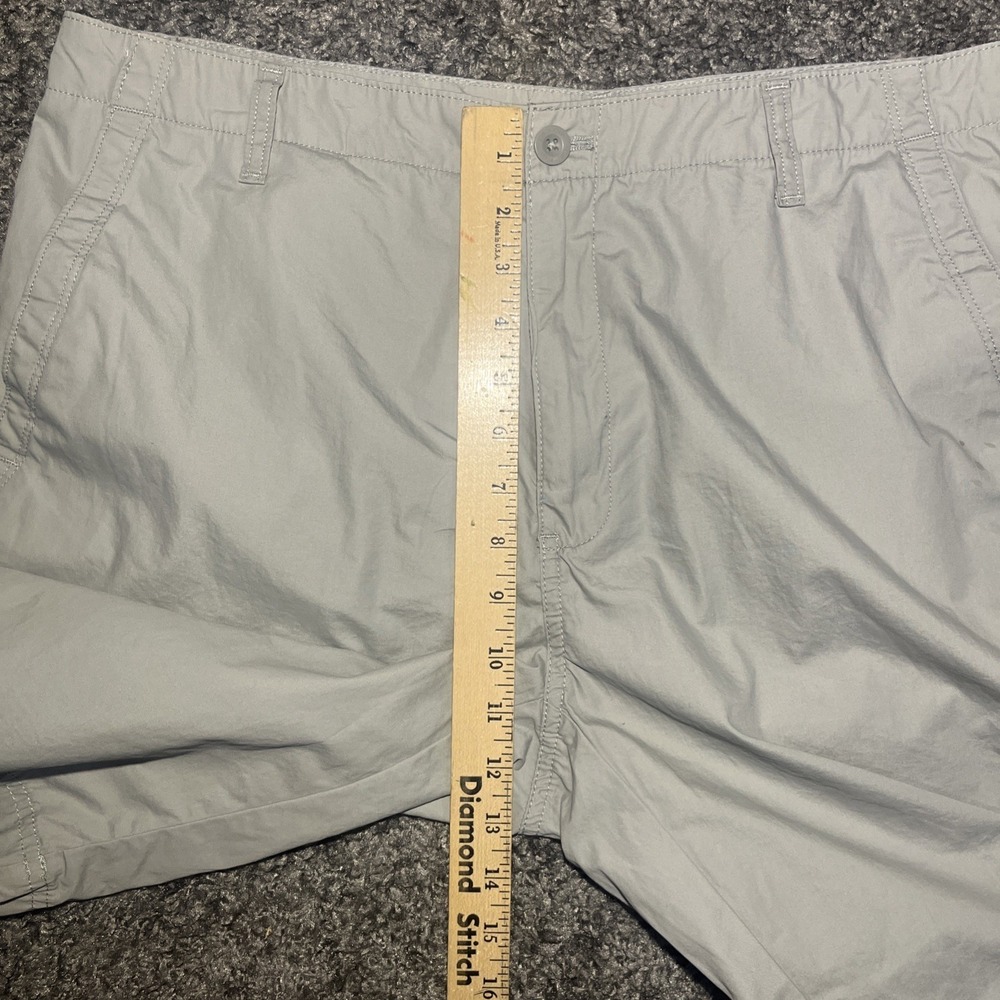 Calvin Klein Mens Gray Shorts Sz 36 Casual Summer Lightweight Flat Front Pockets - Picture 5 of 10